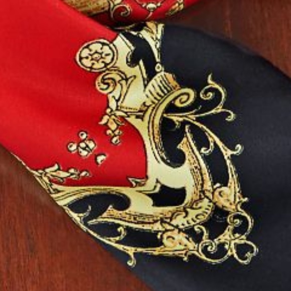 Italian Scarf - Picture 2 of 2